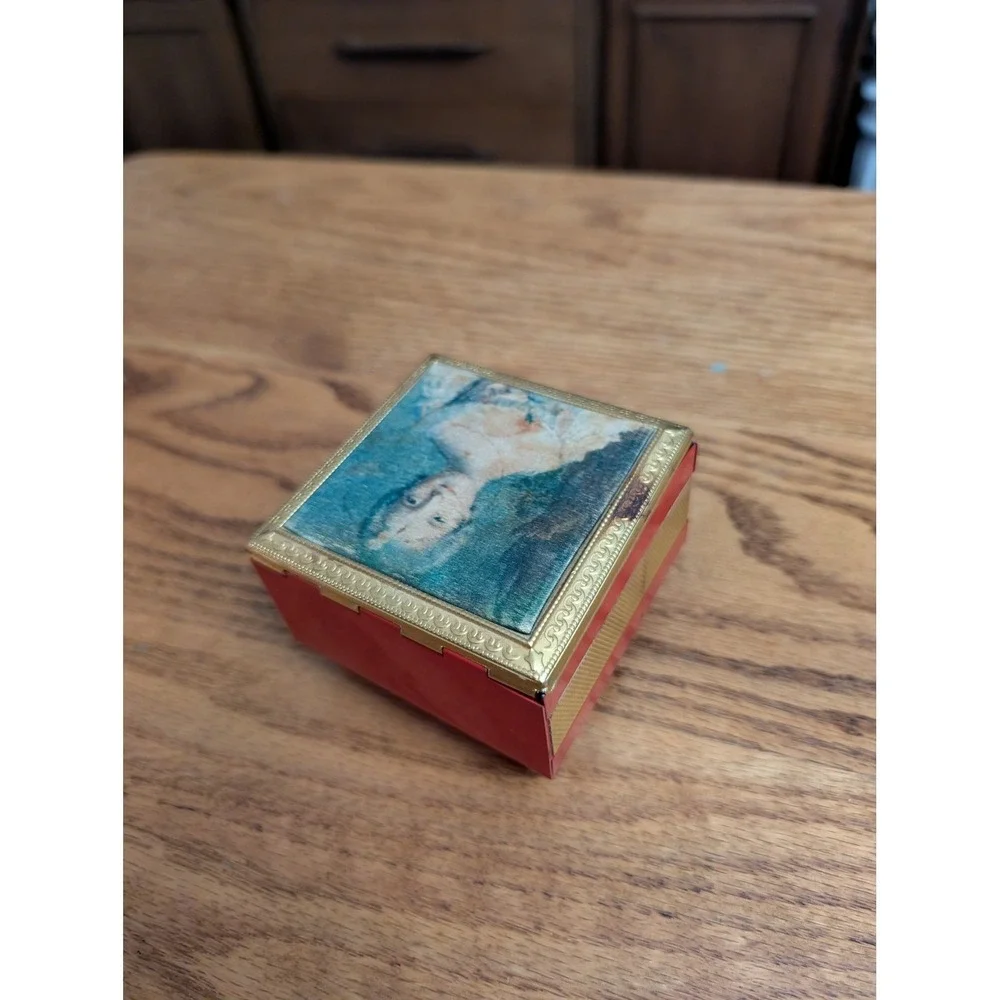 Vintage Madame Louise de France Music Box Red Gold Jean-Marc Nattier Portrait